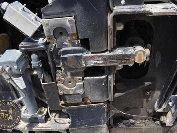 2016-volvo-pf2181-37992-image-14