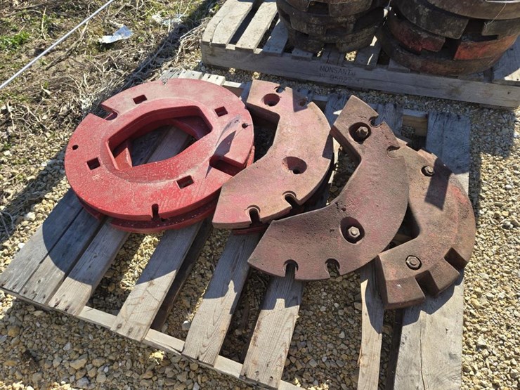 #721-•-(2)-ih-full-wheel-weights-&-(4)-1/2-wheel-weights-image-1