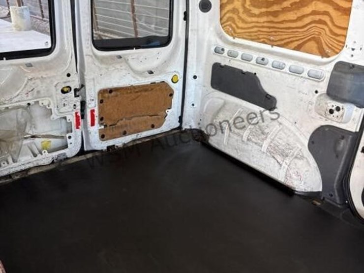 2012-ford-transit-connect-image-11