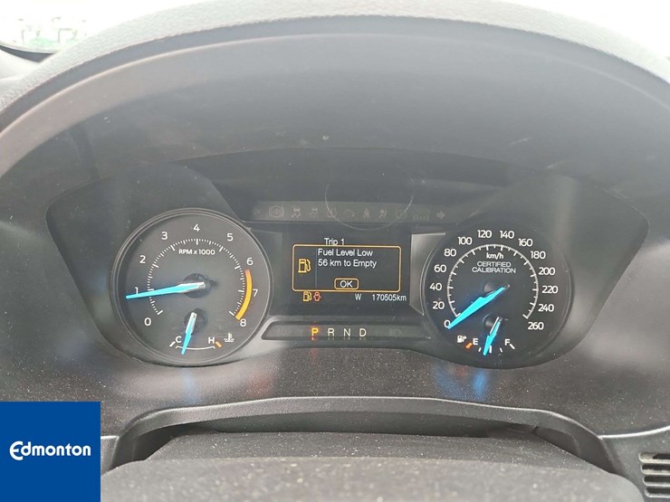 2019-ford-explorer-image-28