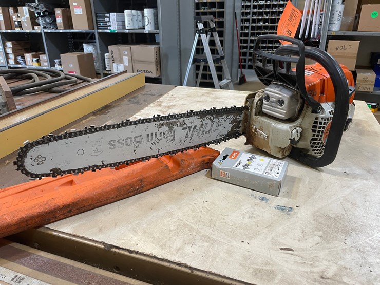 #10226-•-stihl-ms271-chainsaw-image-1