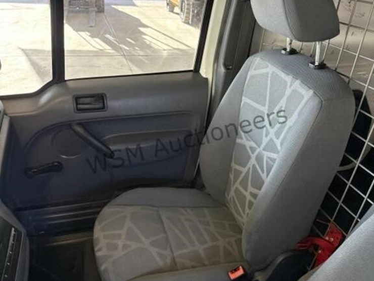 2012-ford-transit-connect-image-24