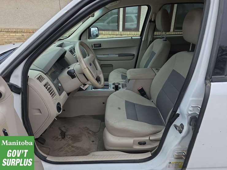 2008-ford-escape-image-17