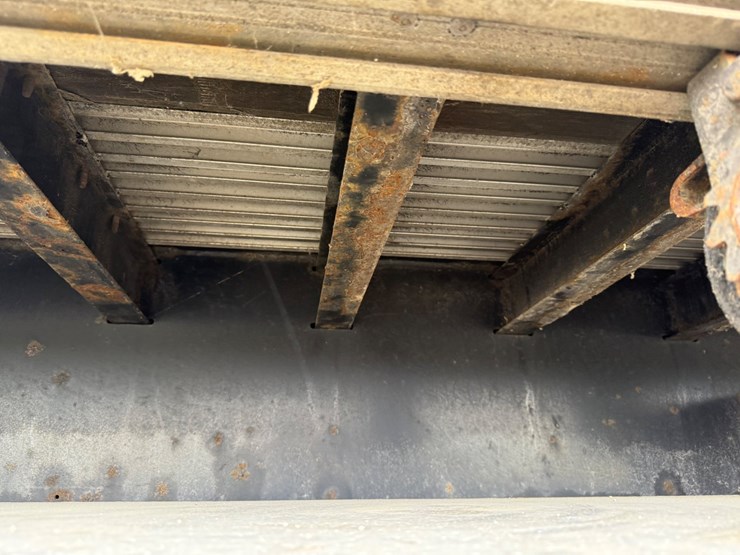 2016-fontaine-flat-bed-trailer-image-18