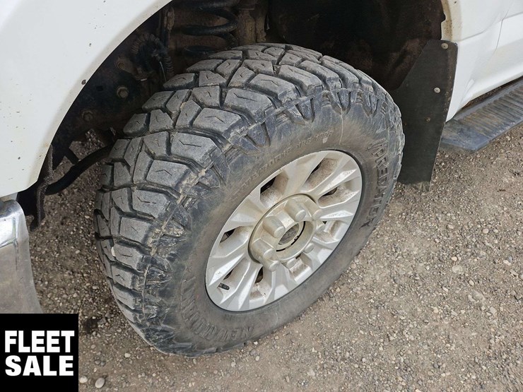 2022-ford-f350-image-22