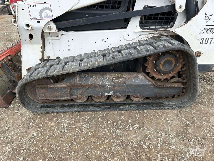 skid-steer-image-28