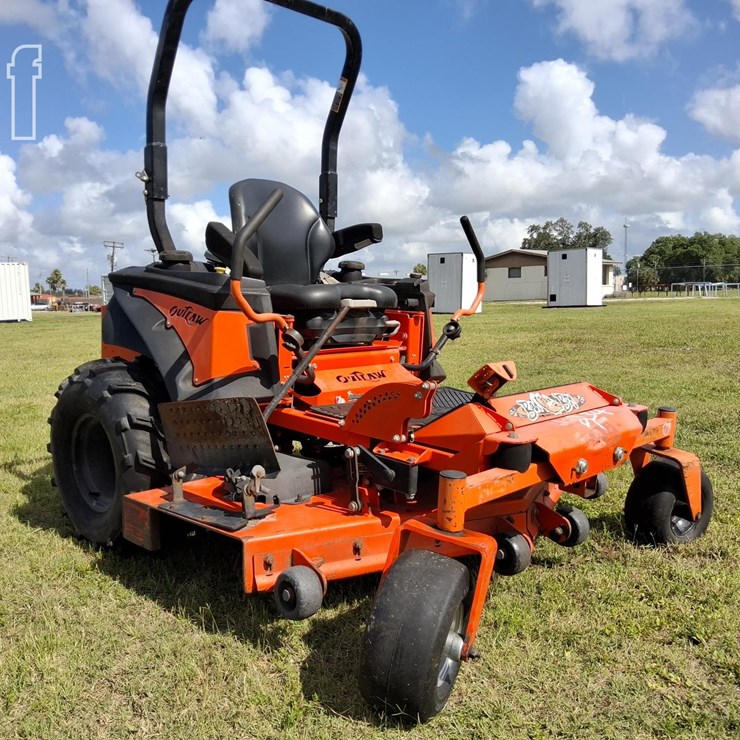 BAD BOY OUTLAW XP 6100