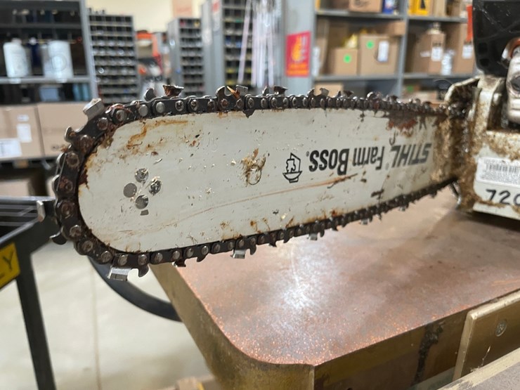 #10230-•-stihl-ms271-chainsaw-image-2