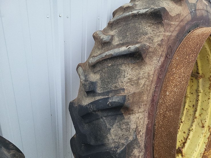 (1)-pair-of-firestone-15.5-38-t-rail-duals-w/hardware-and-hooks-image-15