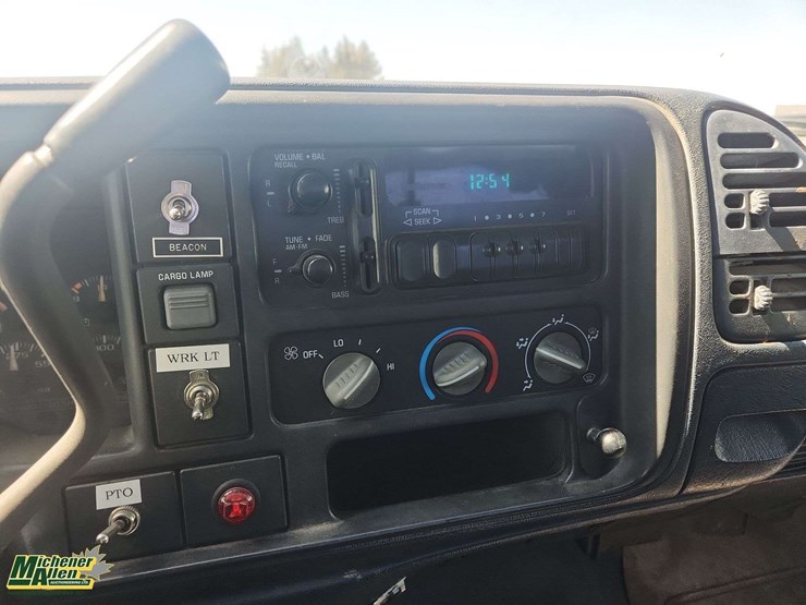 1996-gmc-sierra-3500-image-21