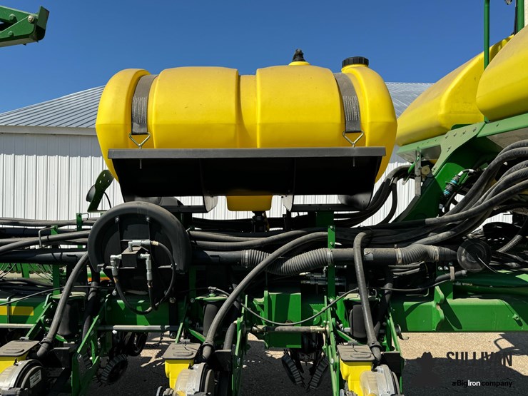 2013-john-deere-1770nt-ccs-image-19