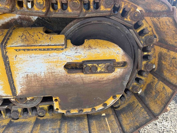 2020-deere-850l-wlt-image-37