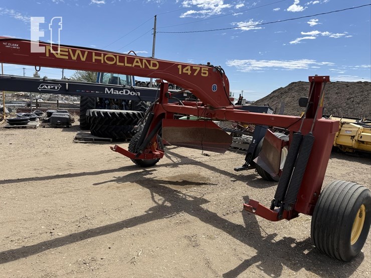 new-holland-1475-image-2