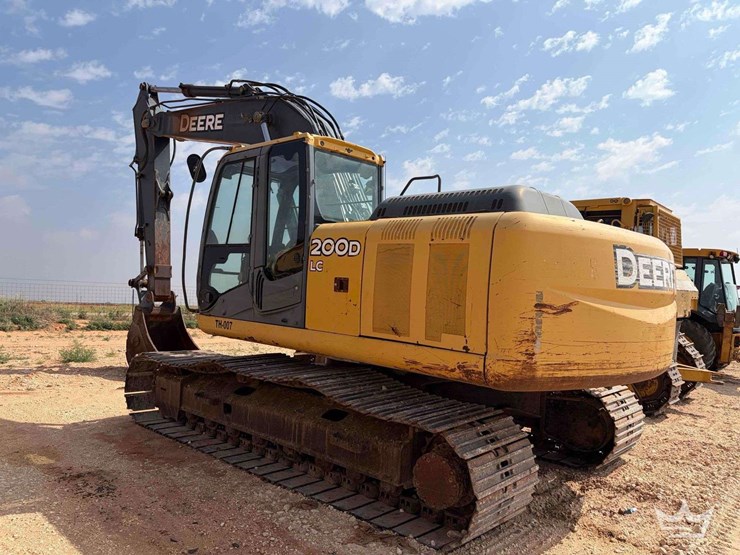2007-deere-200d-lc-image-3