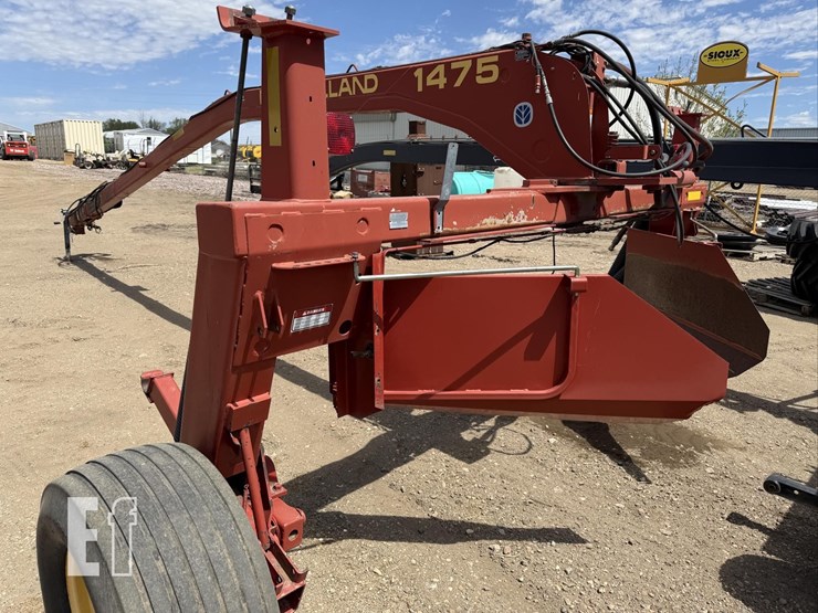 new-holland-1475-image-4