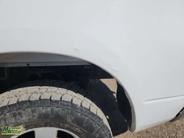 2014-dodge-1500-image-46