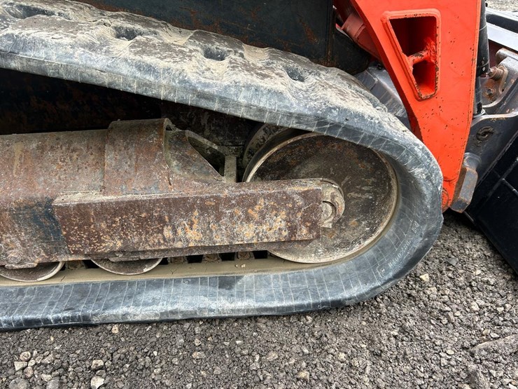 kubota-svl75-image-15