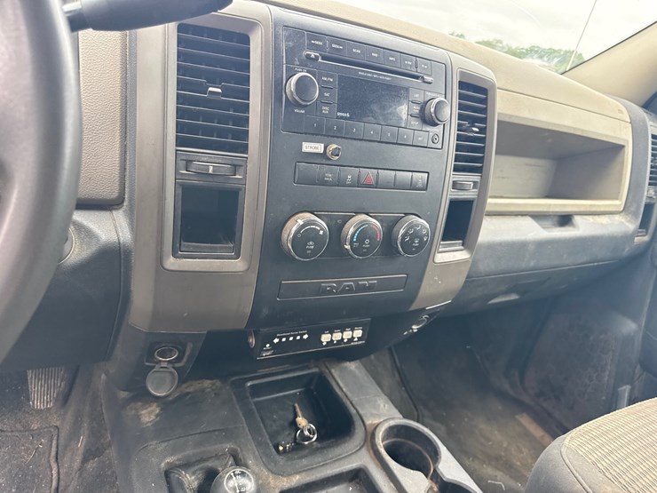 2012-dodge-ram-2500-image-41