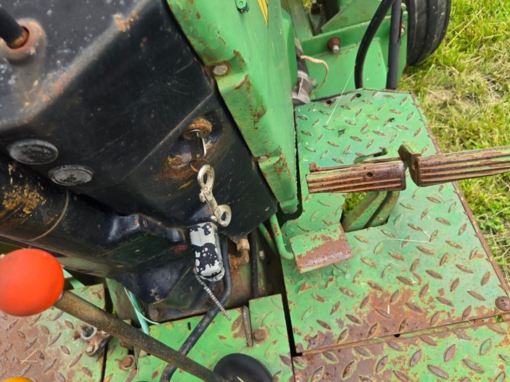 john-deere-2840-image-33