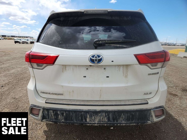 2017-toyota-highlander-image-7