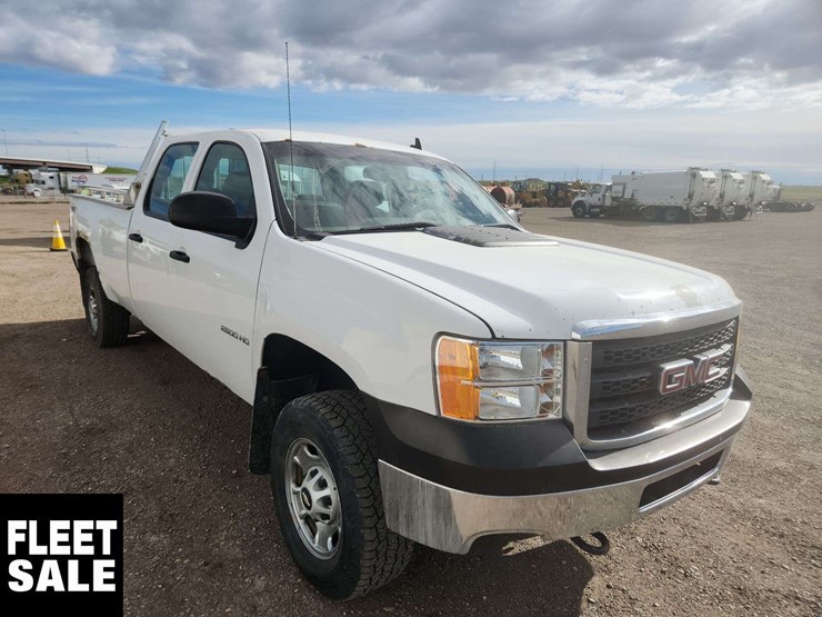2013-gmc-sierra-2500hd-image-2