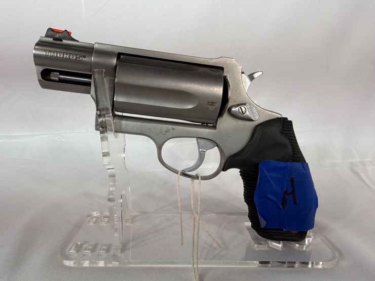 #64-•-taurus-the-judge-45lc/410-gauge-revolver-er405867-image-1