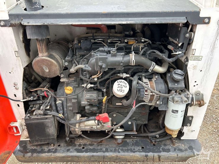 skid-steer-image-8