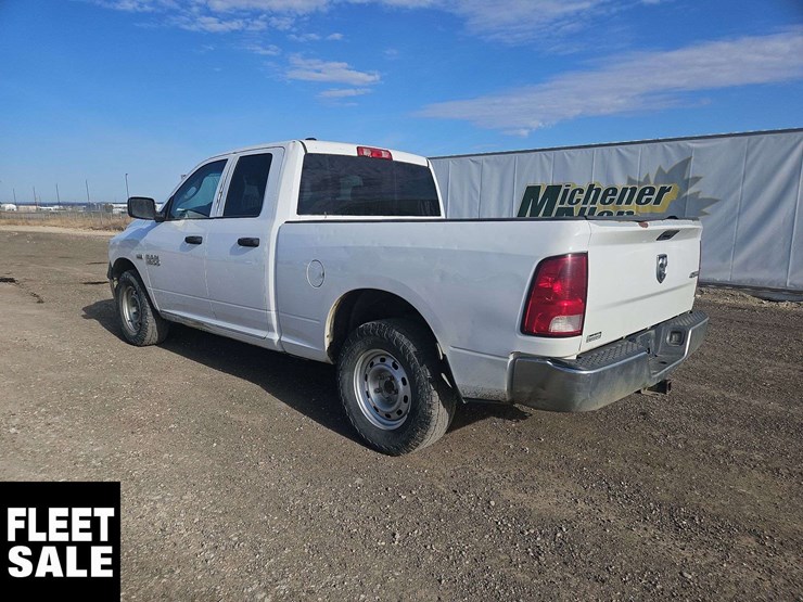 2015-dodge-1500-image-3