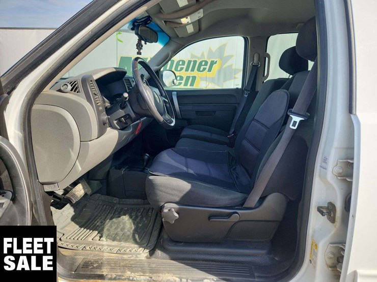2012-chevrolet-silverado-1500-image-14