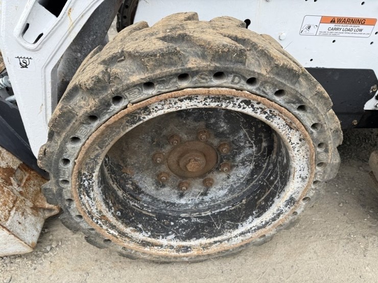 2011-bobcat-s185-image-10