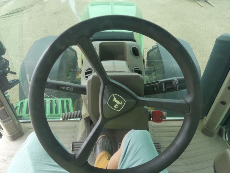 john-deere-8r-310-image-20