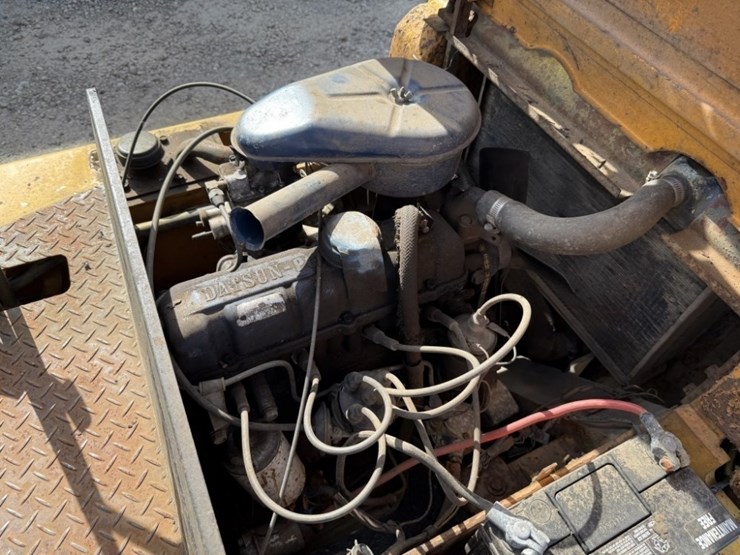 nissan-nfg101-forklift-image-17