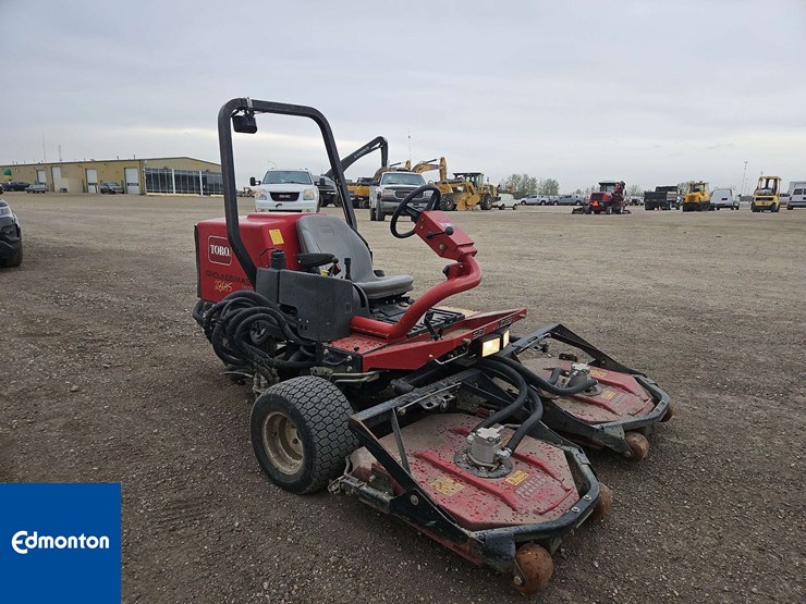 2016-toro-groundsmaster-3500d-image-2