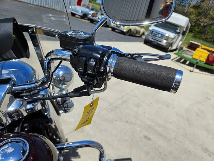 #6179-•-2006-harley-davidson-road-king-motorcycle-image-21