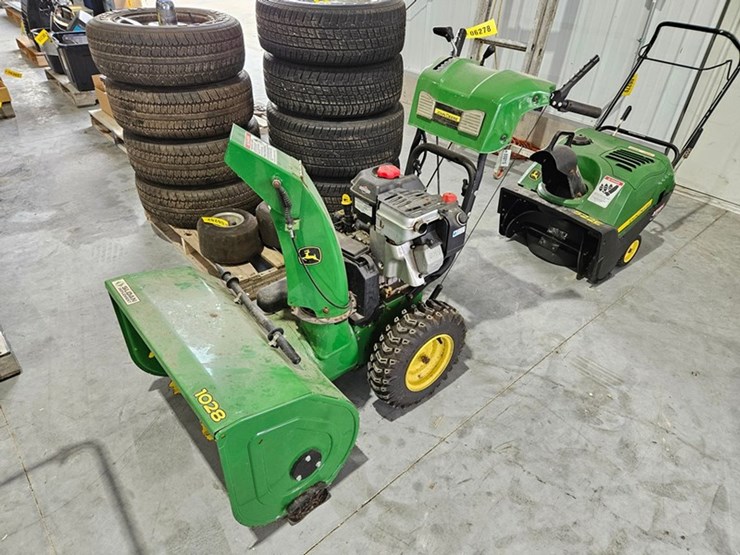 #6278-•-john-deere-1028-self-propelled-snow-blower-image-1