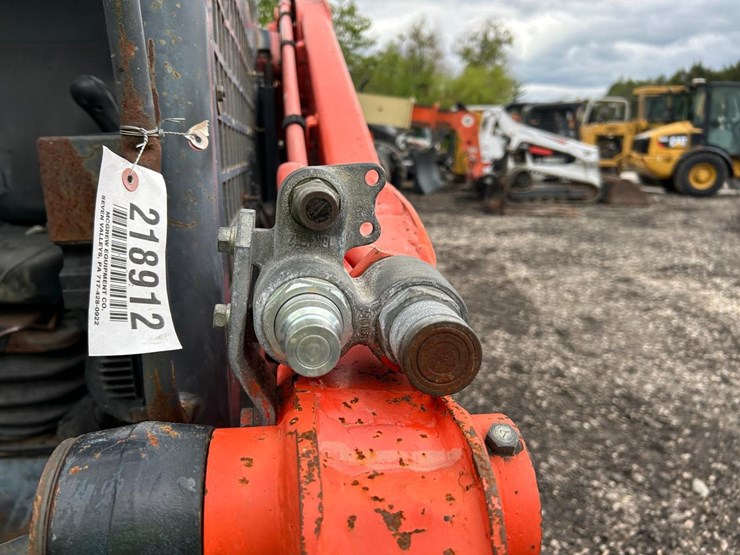 kubota-svl75-image-11