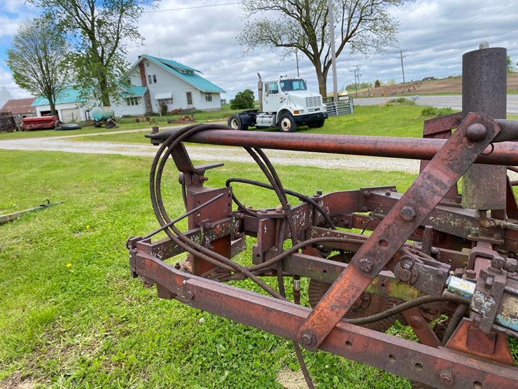 mm-4-bottom-16"-plow-image-8