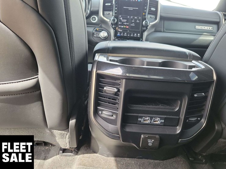 2022-dodge-1500-image-31
