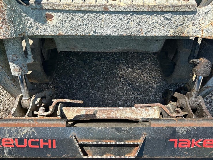 takeuchi-tl230-image-10