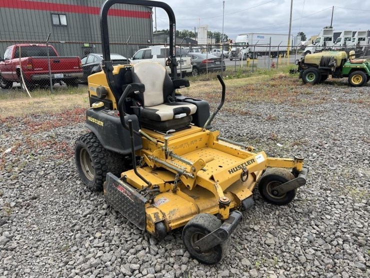 2018-hustler-z-zero-turn-mower-image-1