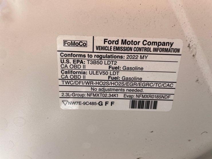 2022-ford-explorer-image-34
