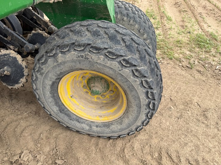 john-deere-1890-image-11