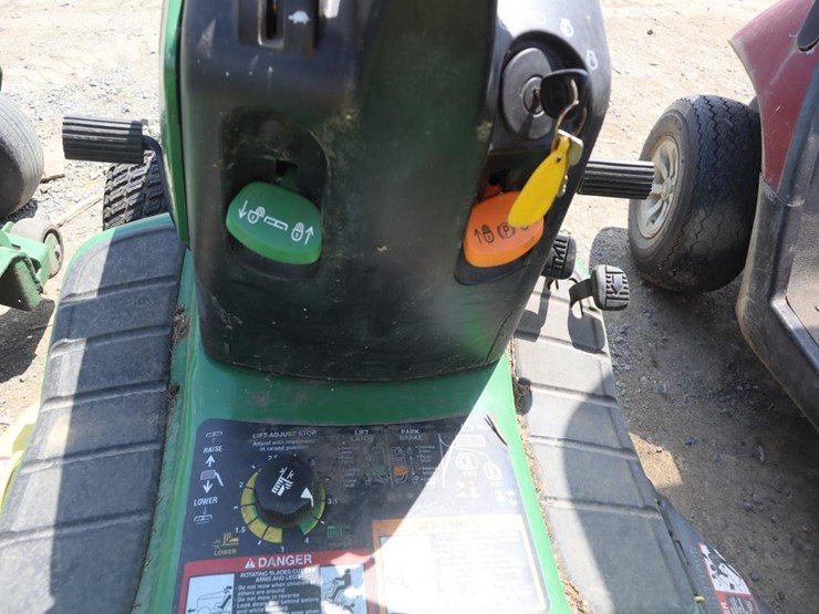john-deere-lt150-image-16