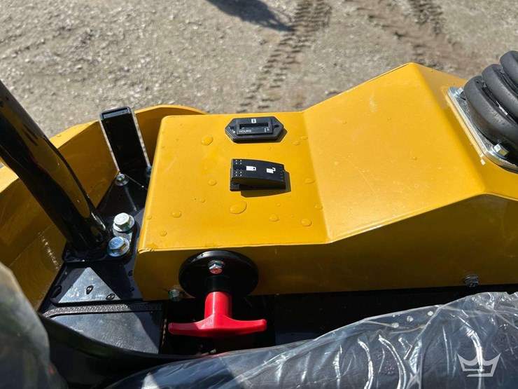 agt-skid-steer-loader-image-19