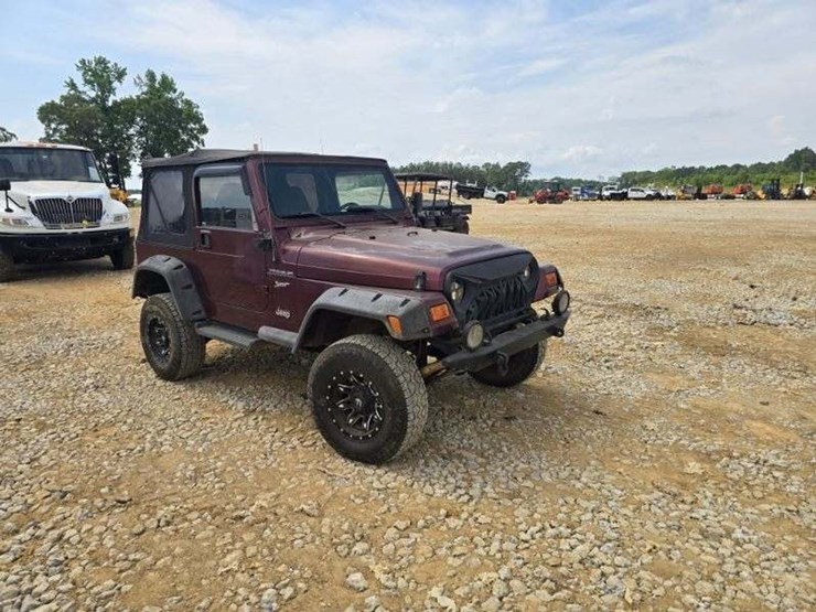 2002-jeep-wrangler-image-1