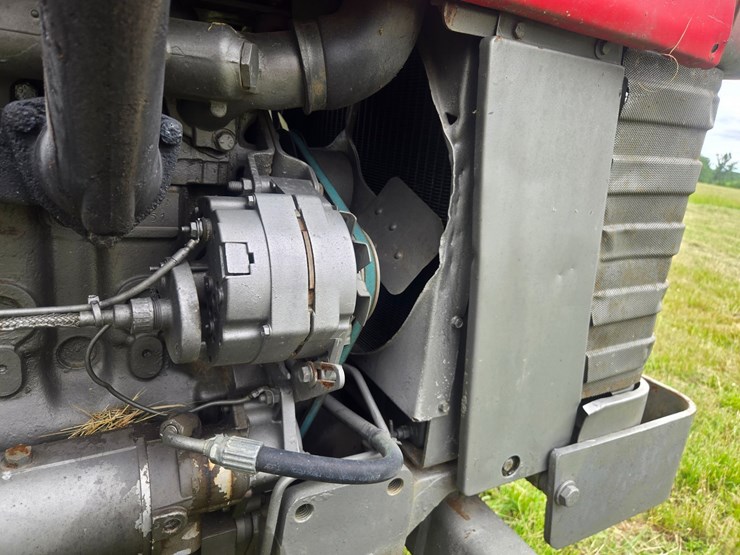 massey-ferguson-175-image-21