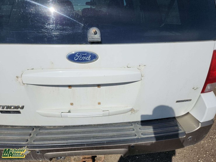 2004-ford-expedition-image-44