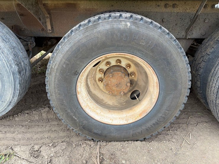mack-cement-truck-image-48