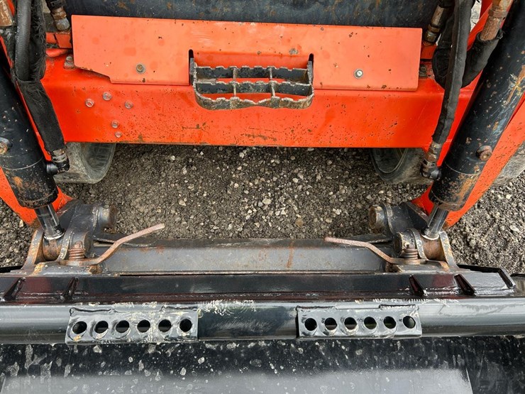 kubota-svl75-image-10