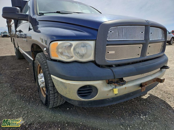 2004-dodge-ram-2500-image-22